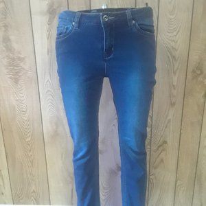 Buffalo Mid-Rise/Straight Leg Jeans